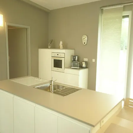 Family Escape With Garden 펜션 *