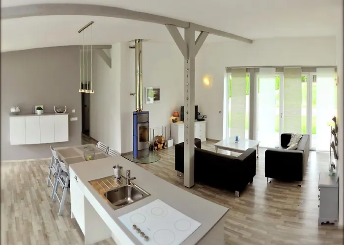 Prázdninový dům Family Escape With Garden